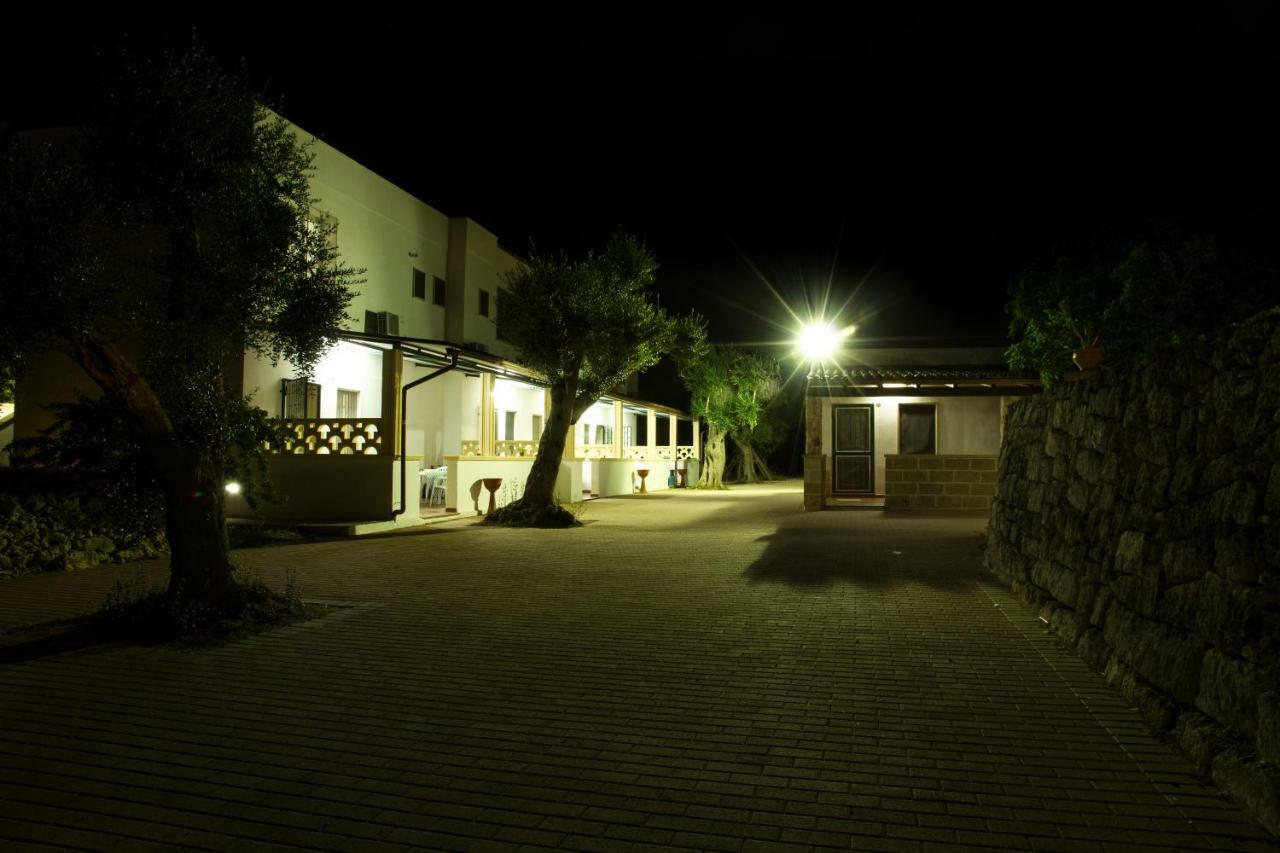 B&B La Seta Rossa Galatone Exterior photo