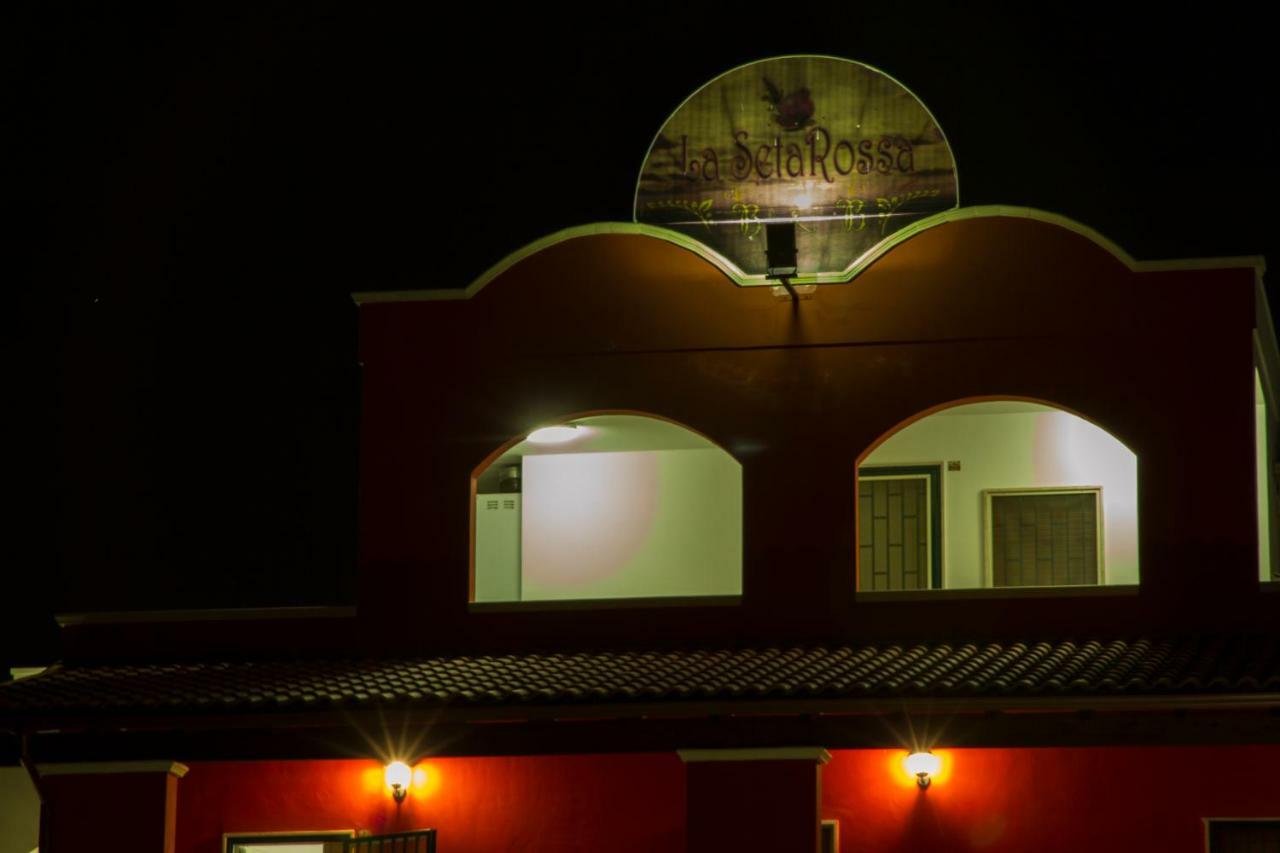 B&B La Seta Rossa Galatone Exterior photo